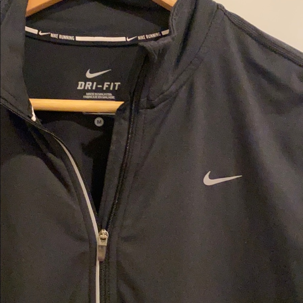 Women’s Nike Dri-Fit half-zip pullover - Picture 3 of 3